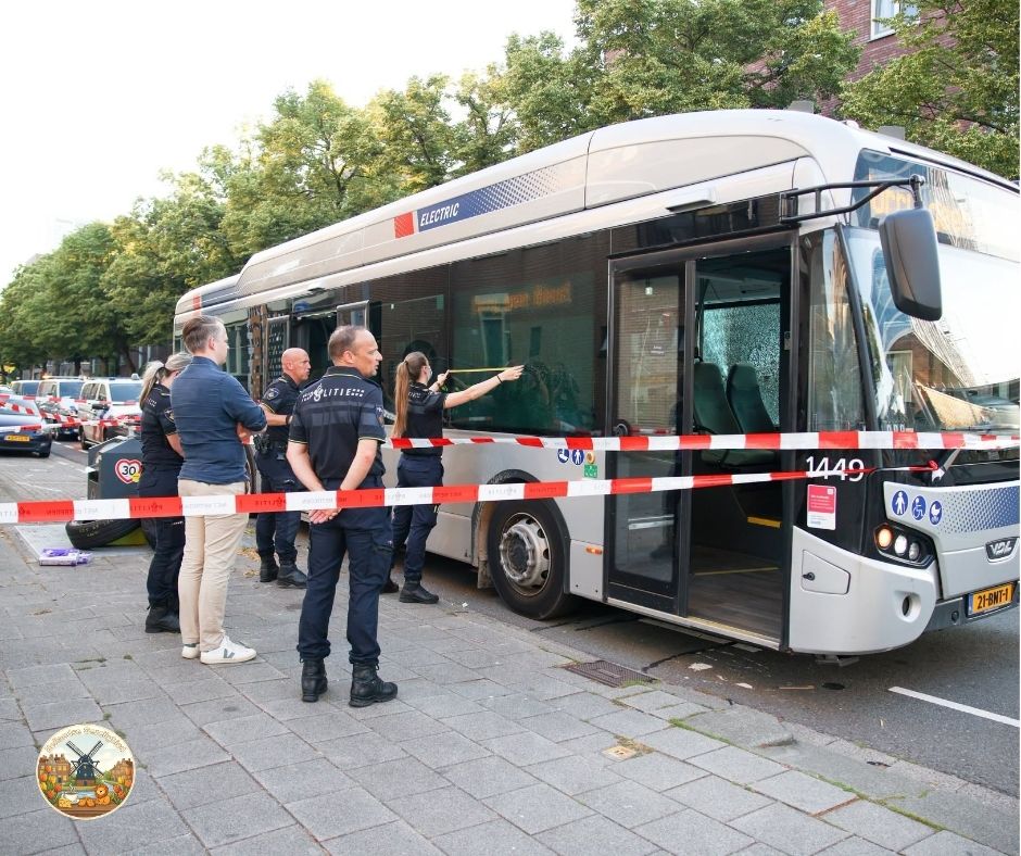 Kogel vliegt door RET-bus na schietpartij aan Oranjeboomstraat in Rotterdam